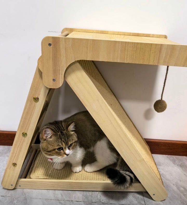 木製キャットタワー 爪とぎ一体型